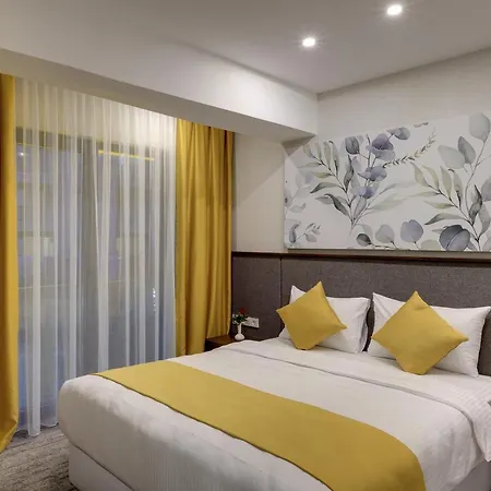 Leo Hotel 4*