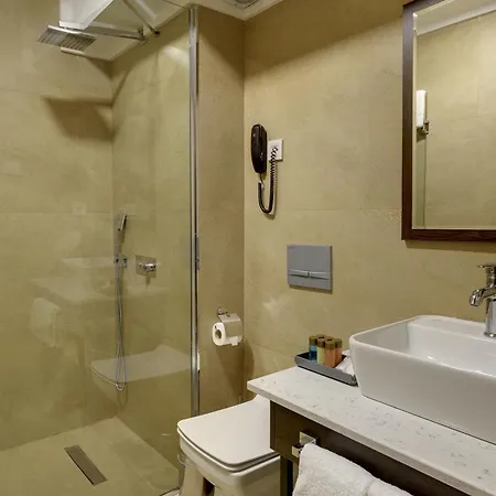 Leo 4* Bursa