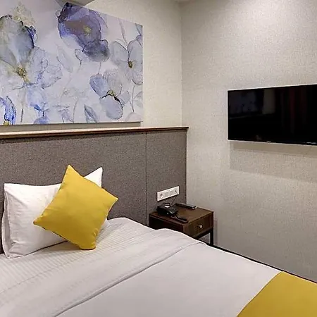 Hotel Leo 4*