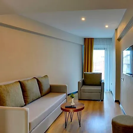 Hotel Leo
